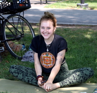 Sophie Lyons